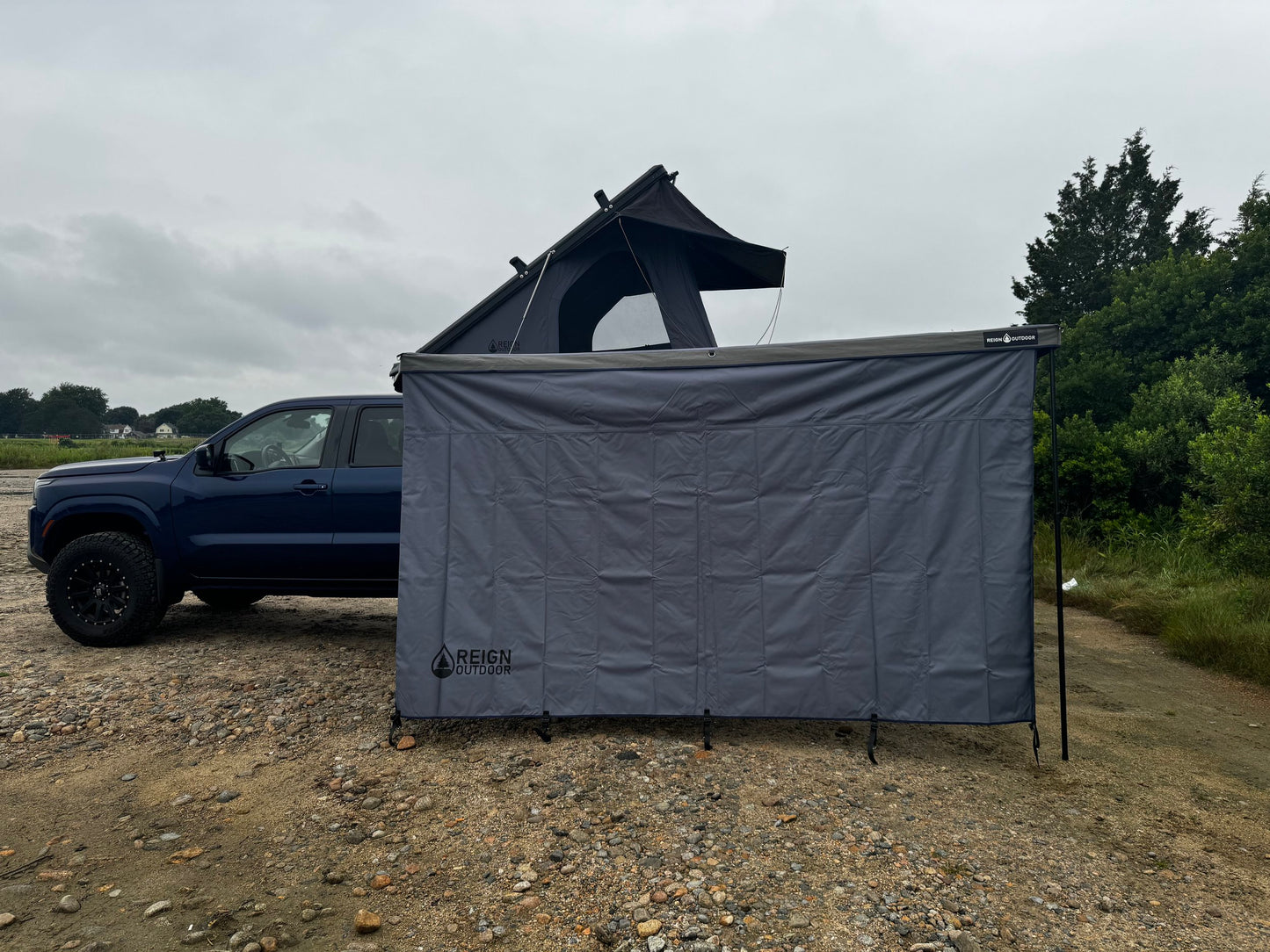 Reign Outdoor Windbreaker Wind Screen