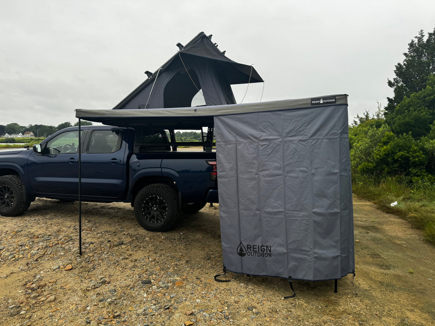 Reign Outdoor Windbreaker Wind Screen