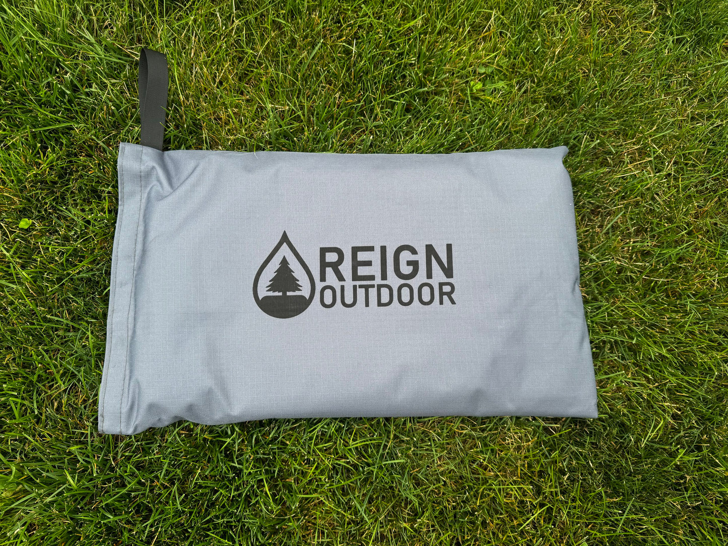 Reign Outdoor Windbreaker Wind Screen
