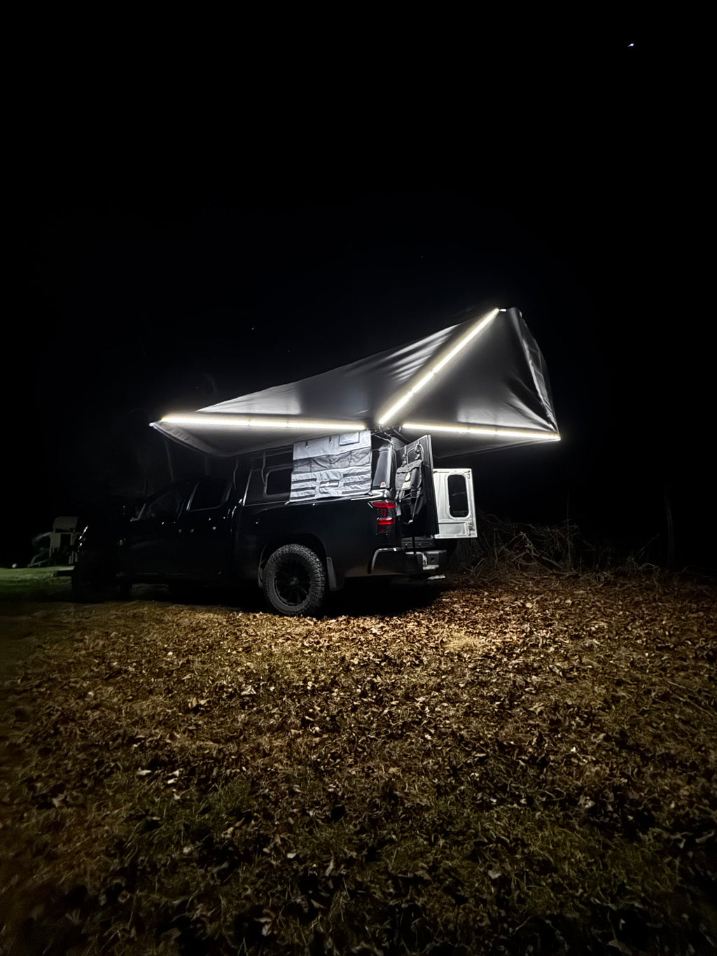 Reign Outdoor 270 FR+ Freestanding Awning