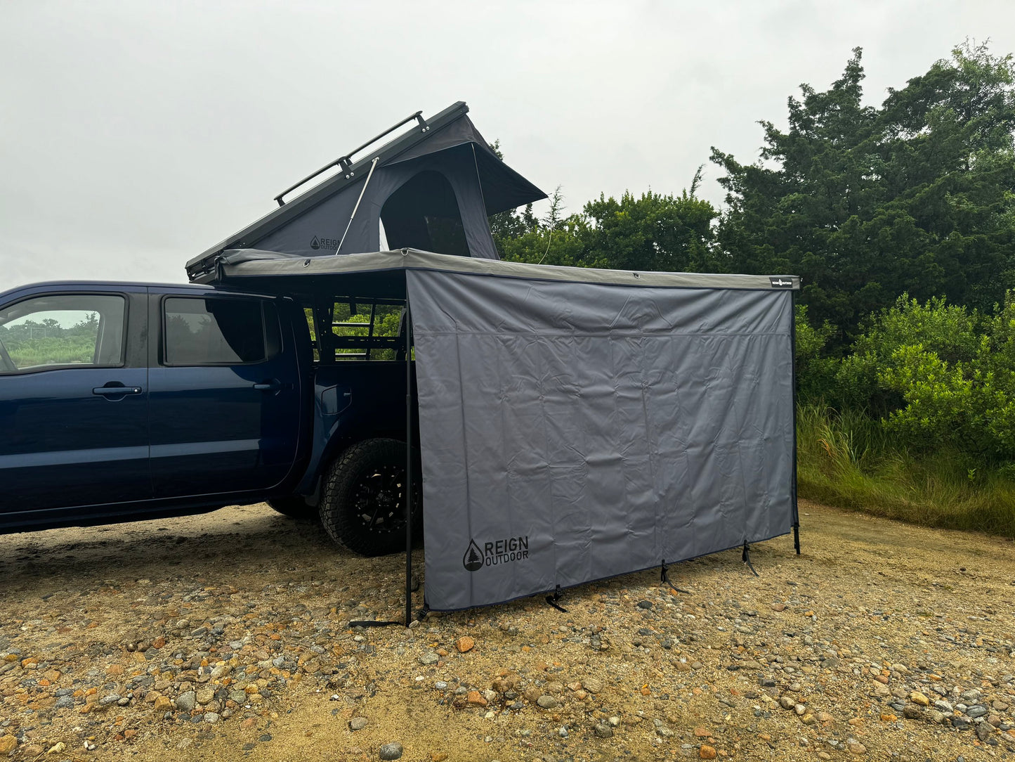 Reign Outdoor Windbreaker Wind Screen