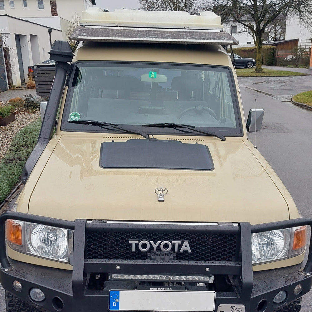 Toyota Land Cruiser 70 Series GRJ78 Lensun 60W Bonnet Solar Panel