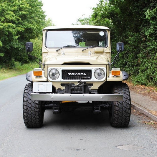 Toyota-Land-Crusier-bj45-Lensun-70W-Bonnet-Solar-Panel